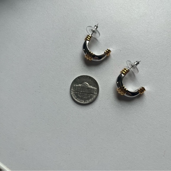 NEW Two Toned Hoop Earrings Silver Gold - Picture 6 of 9